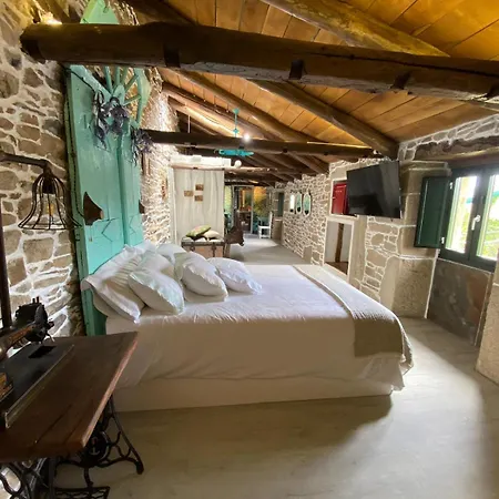 Casa rural O Forno De Catuxa & Lugo